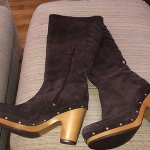 Brand new Rumer tall suede UGG boots